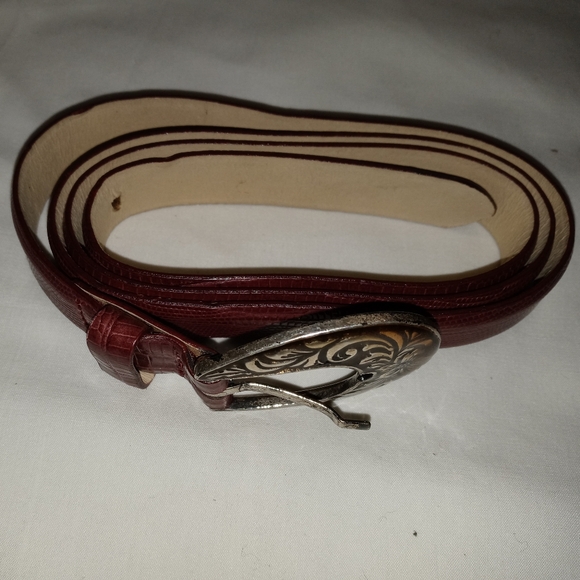 Laura Leigh Collections with Beautiful Buckle. - Picture 2 of 4